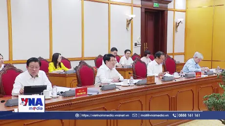 Chuẩn bị cho đại hội đảng bộ tỉnh Cà Mau và Hưng Yên