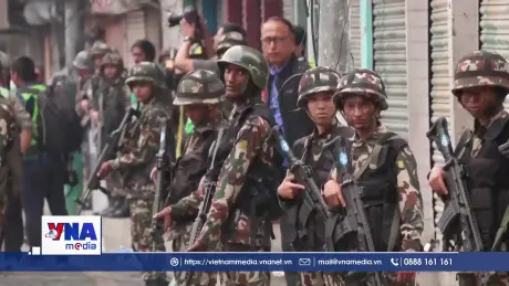 Quân đội Nepal gia hạn lệnh cấm và lệnh giới nghiêm
