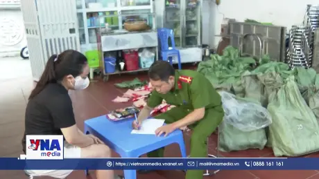 Chặn đứng 700kg xúc xích 