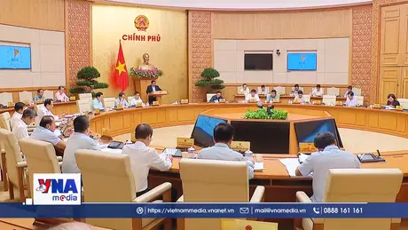 Thể chế hoá, đưa Nghị quyết của Bộ Chính trị vào cuộc sống