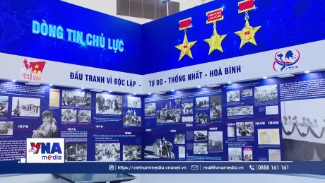 Đi Triển lãm Quốc gia, đến với gian trưng bày TTXVN 