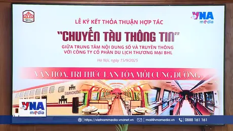 Đưa ấn phẩm đặc sắc của TTXVN lên chuyến tàu ”Hà Nội 5 cửa ô”