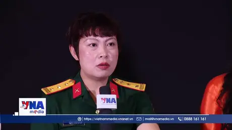  Đạo diễn Thái Huyền đã đấu tranh tâm lý ra sao khi dựng phim Mưa đỏ