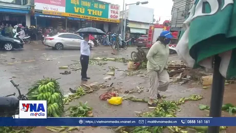 Ô tô lao thẳng vào chợ khiến 3 người chết, nhiều người bị thương