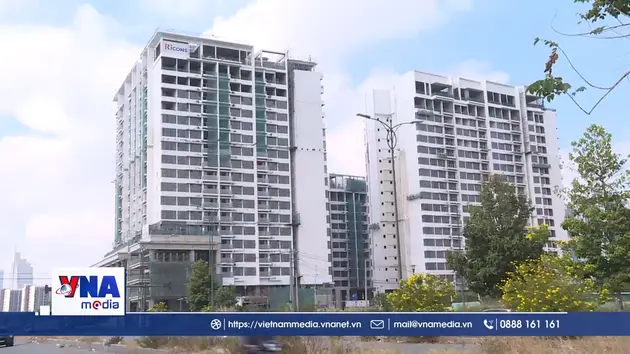 Thị trường bất động sản 2025 – Chờ đợi cú hích cuối năm