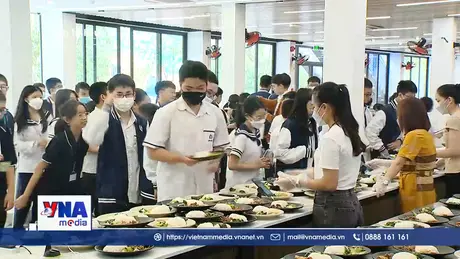 Hà Nội siết quản lý bữa ăn bán trú cho học sinh