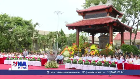Khánh thành Công trình tôn tạo Khu tưởng niệm nơi hy sinh của 16 thanh niên xung phong