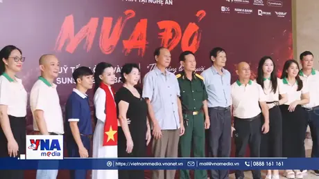 Từ xa xứ thắp sáng “Mưa đỏ” quê nhà