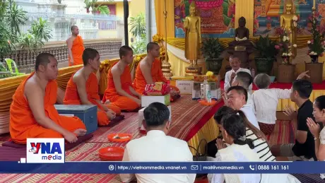 Người dân Campuchia bắt đầu kỳ nghỉ lễ Pchum Ben 2025
