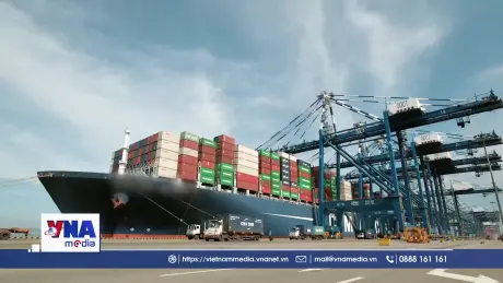 Thủ tướng yêu cầu thúc đẩy xuất khẩu, phát triển thị trường ngoài nước