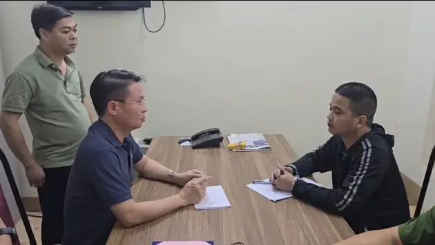 Thảm án ở Phú Thọ: Chồng đâm chết vợ và hai người đàn ông
