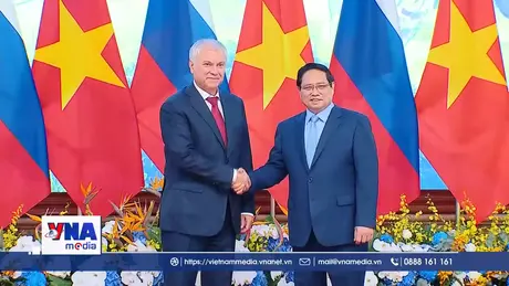 Thủ tướng Phạm Minh Chính tiếp Chủ tịch Duma Quốc gia Nga