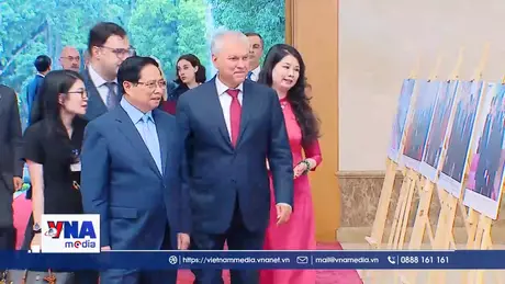 Thủ tướng Phạm Minh Chính tiếp Chủ tịch Duma Quốc gia Nga