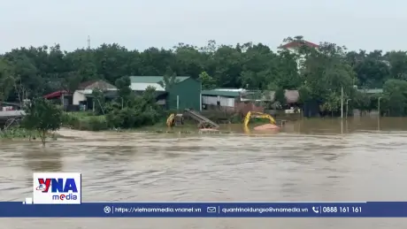 Nước dâng cao, Phú Thọ cấm tàu thuyền lưu thông trên sông Lô