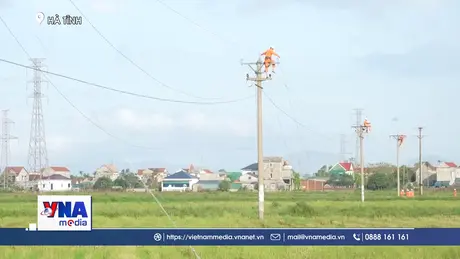 ​​​​​​​Hà Tĩnh nỗ lực khôi phục hệ thống lưới điện