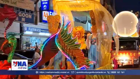 Đêm hội Trung thu tưng bừng tại Malaysia