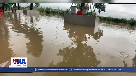 Hễ mưa lại ngập - Cư dân tìm cách ứng phó