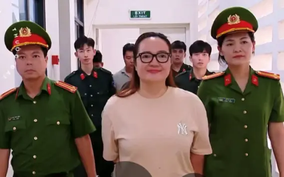 Củng cố hồ sơ vụ Hoàng Hường: Doanh thu “ngoài sổ sách” gần 1.800 tỷ đồng
