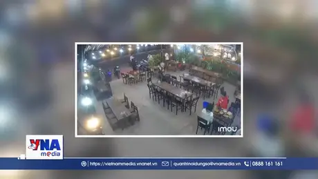 Ô tô tông thẳng vào quán khiến 1 người tử vong