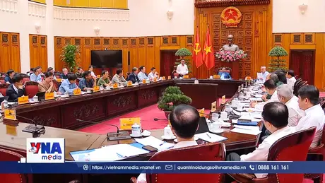 Khẩn trương hỗ trợ người dân vùng ngập lụt, đang bị chia cắt