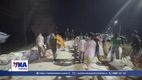 Thái Nguyên: Huy động người dân khẩn cấp hộ đê trong đêm