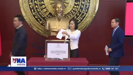 Cộng đồng người Việt tại Trung Quốc quyên góp ủng hộ đồng bào bị ảnh hưởng bởi bão lũ