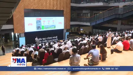 Đại biểu Thành phố Hồ Chí Minh tham quan các mô hình phát triển kinh tế xã hội tiêu biểu