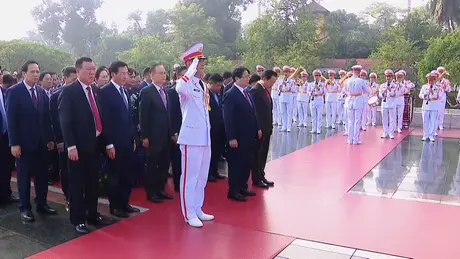 Trạm tin trưa ngày 12/10/2025