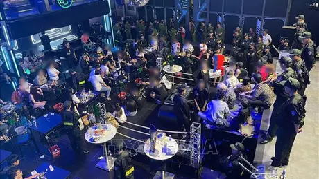 Đột xuất kiểm tra quán bar, karaoke, phát hiện 16 người dương tính với ma túy