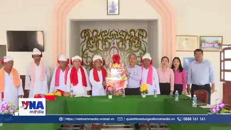 Lâm Đồng thăm, chúc Tết Katê đồng bào Chăm