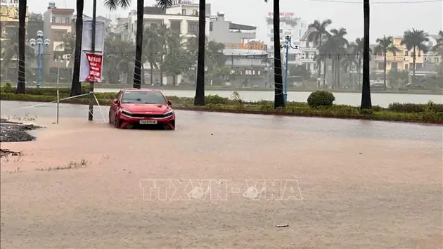 Cảnh báo mưa lớn cục bộ, lốc, sét ở khu vực Đông Bắc bộ, từ Thanh Hóa đến Hà Tĩnh