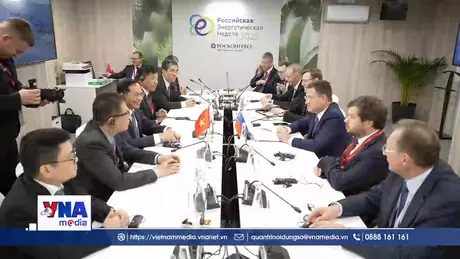 Phó Thủ tướng Bùi Thanh Sơn làm việc với Phó Thủ tướng Nga