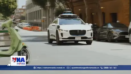 Waymo ra mắt mẫu robotaxi Jaguar tại New York