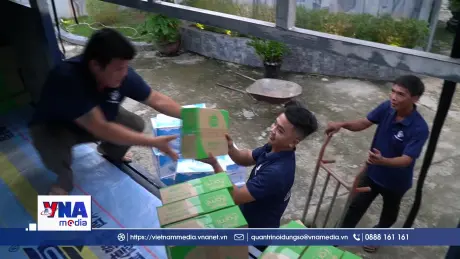 Quảng Ngãi chuyển hàng cứu trợ cho người dân vùng bão lũ Thái Nguyên