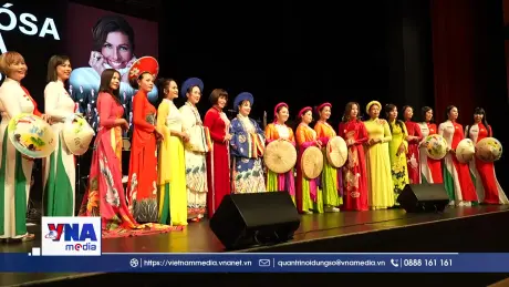 Áo dài Việt Nam lần đầu tỏa sáng trong buổi hòa nhạc quốc tế tại Budapest