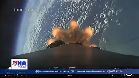 SpaceX phóng hàng chục vệ tinh Starlink lên quỹ đạo Trái Đất tầm thấp