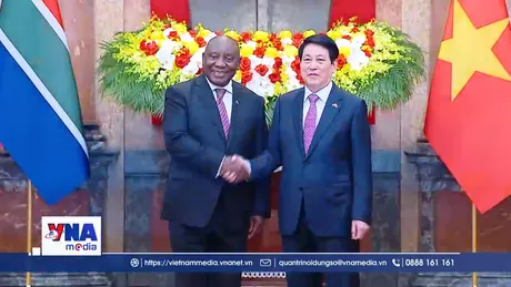 Chủ tịch nước chủ trì lễ đón cấp Nhà nước Tổng thống Nam Phi