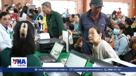 Khám mắt miễn phí cho người cao tuổi ở TP.HCM