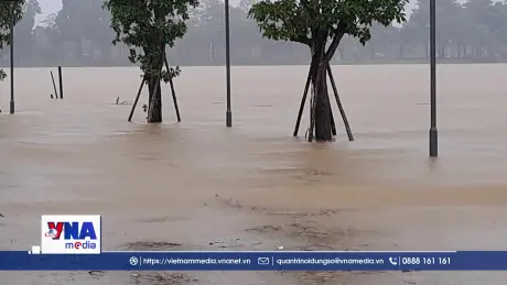 Mưa lớn khiến lũ trên các sông lên gây ngập lụt tại Huế