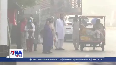 Pakistan vẫn chìm trong khói bụi