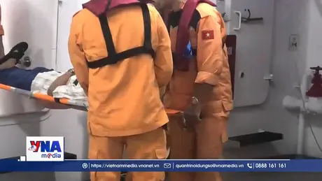 Cấp cứu thành công một ngư dân bị đau ruột thừa trên biển