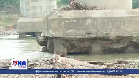 Trụ cầu sông Lô, Phú Thọ bị hư hỏng nặng