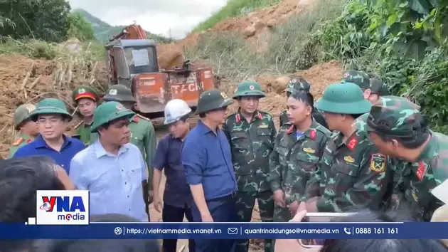 Phó Thủ tướng Trần Hồng Hà kiểm tra tình hình sạt lở tại Quảng Ngãi