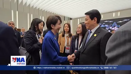 Chủ tịch nước Lương Cường gặp các lãnh đạo APEC