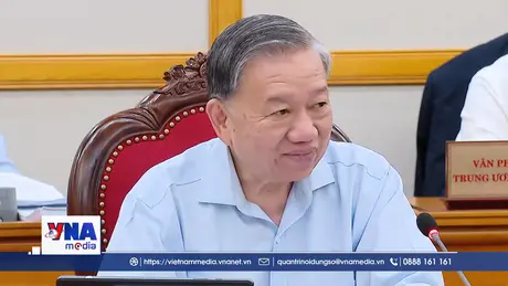 Bộ Chính trị, Ban Bí thư yêu cầu tập trung lãnh đạo, chỉ đạo hoàn thiện thể chế