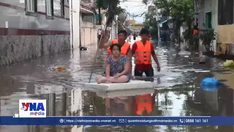 Lâm Đồng: Nhiều địa phương ngập sâu, quốc lộ 1A tạm thời gián đoạn lưu thông