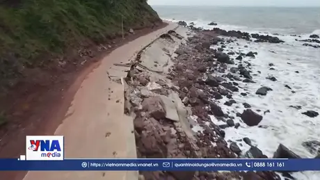 Đường ven biển Nghệ An hư hỏng nghiêm trọng