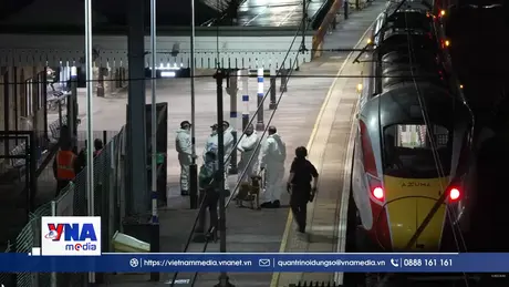 Đâm dao hàng loạt trên tàu hỏa tại Anh