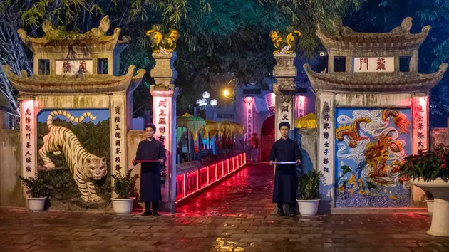 Du lịch đêm Hà Nội – Khi di sản “thức giấc”