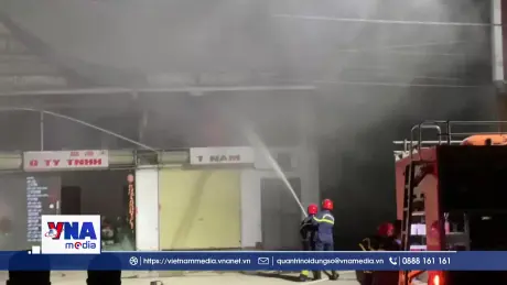 Hải Phòng nỗ lực dập tắt vụ cháy xưởng may ở Tứ Kỳ